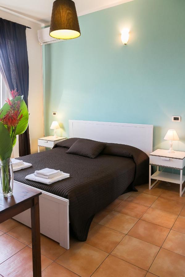 Belvedere Monte Leano Hostal Terracina Exterior foto