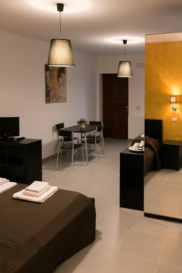 Belvedere Monte Leano Hostal Terracina Exterior foto