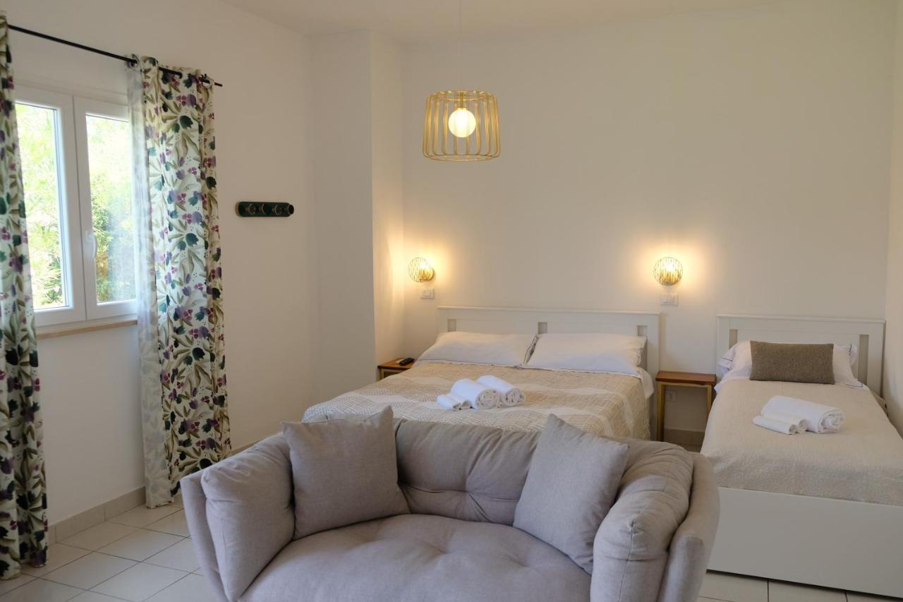 Belvedere Monte Leano Hostal Terracina Exterior foto