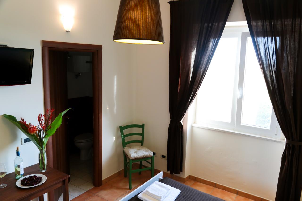 Belvedere Monte Leano Hostal Terracina Exterior foto