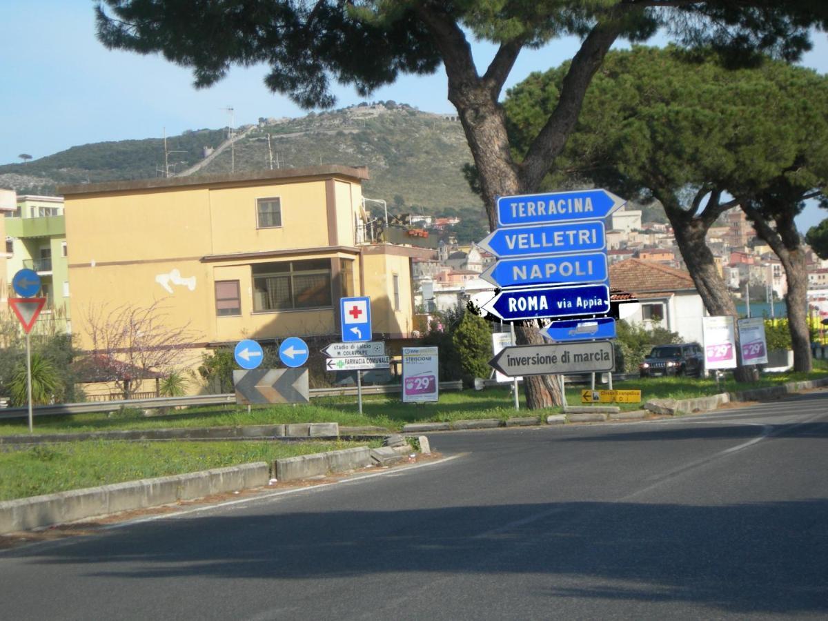 Belvedere Monte Leano Hostal Terracina Exterior foto
